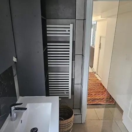 Apartment Calme De *